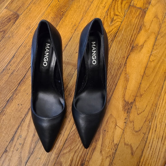 mango pumps